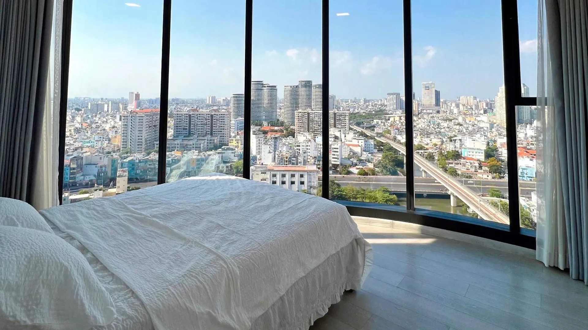 Luxury City Central Apartment Ho Chi Minh City